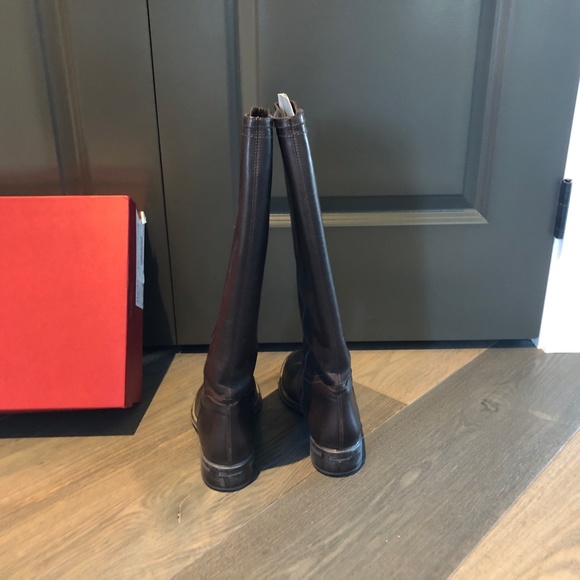 Salvatore Ferragamo brown leather boots - Picture 6 of 11